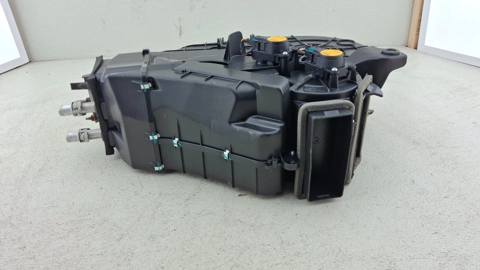 2018-2024 Buick Enclave trasero HVAC evaporador soplador carcasa del motor OEM Foto 2 de 4