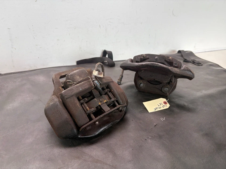 Calibres de freno delanteros Porsche 944 1984 Foto 2 de 4