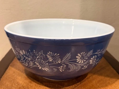 PYREX MIXING BOWL 403 COLONIAL MIST FLOWERS BLUE/WHITE 8 3/4" 2.5L