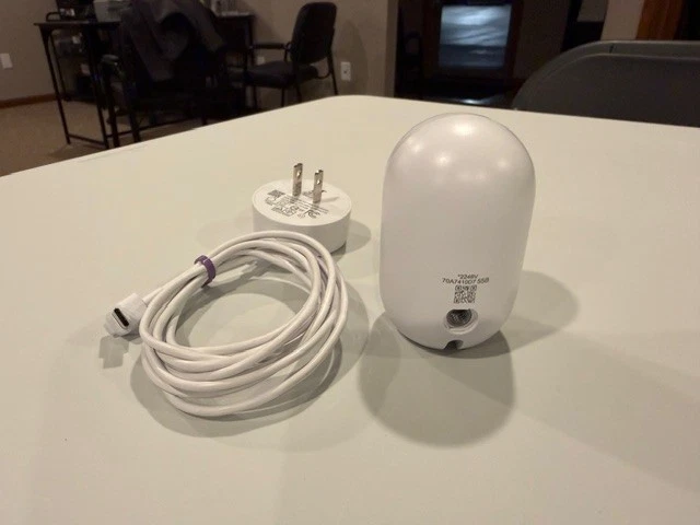 Ubiquiti UniFi Protect G4 Instant Wireless Camera - Compact, Wide-angle, Two-way - Image 2 of 4