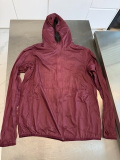 ALO Yoga Men’s Zip Up Windbreaker Jacket Burgundy Color Size L