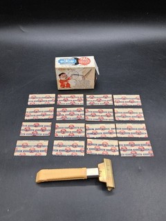Vintage PAL Injector Razor Plus 16 Unused Wrapped Pal Razor Blades And Box