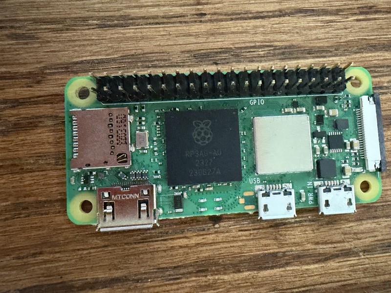 Raspberry Pi Zero 2 WH - Wifi Bluetooth
