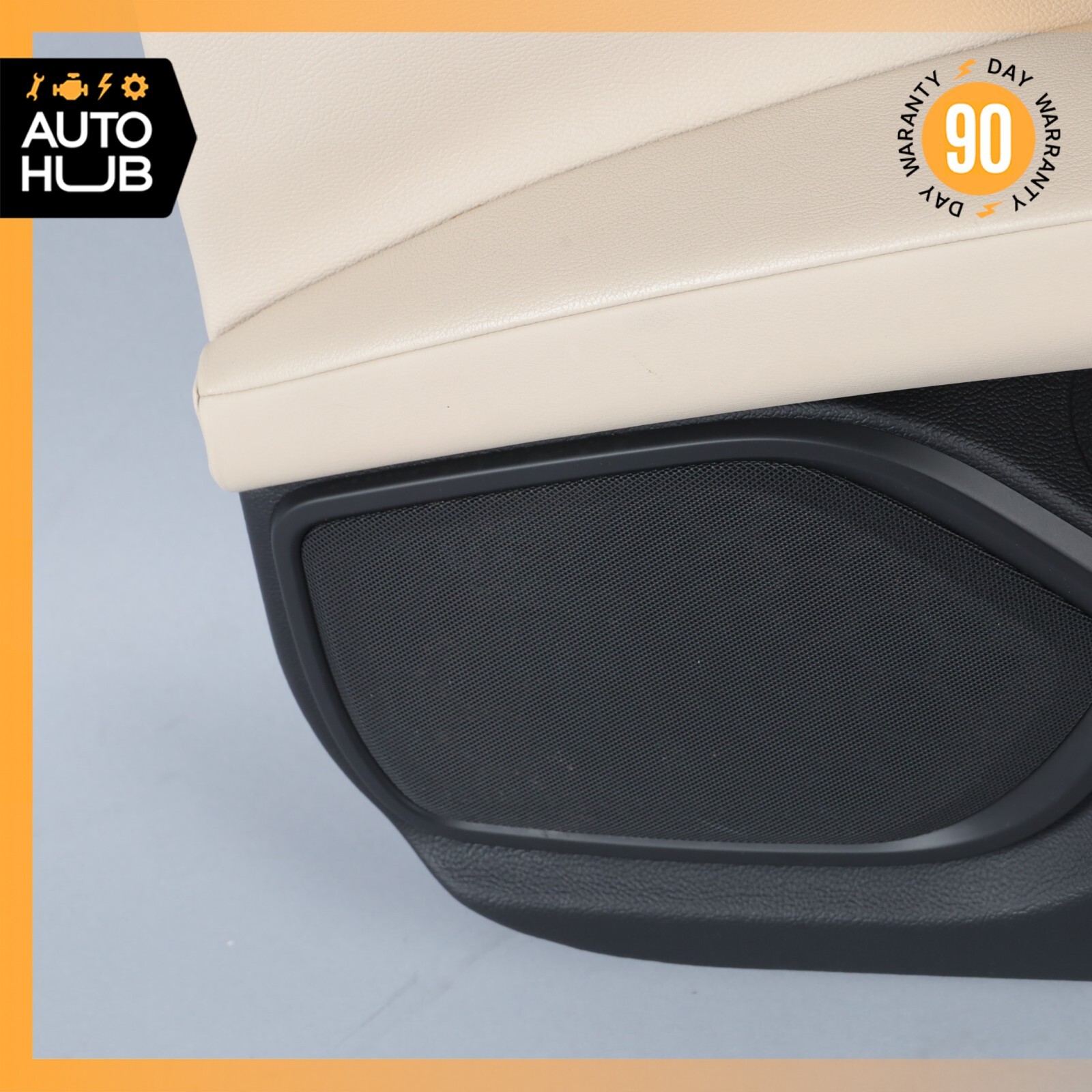 14-17 Maserati Quattroporte M156 Front Right Side Interior Door Panel OEM 69k