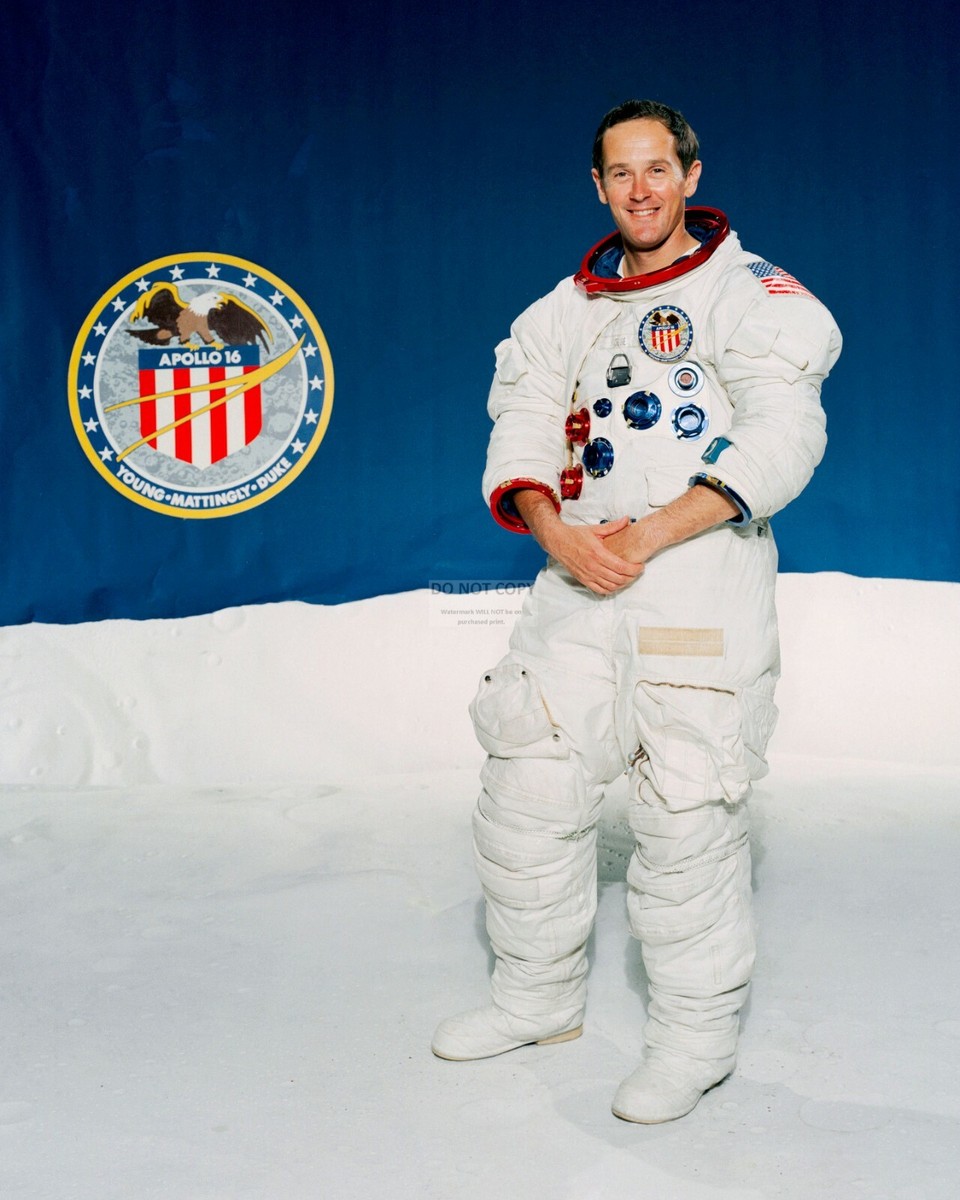 アポロ16号　Charlie Duke A Walk On The Moon With Apollo 16's Charlie Duke