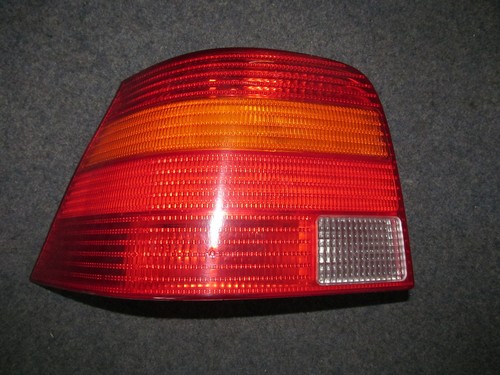 Rücklicht links VW Golf IV 1.6 Limousine Modell 1999    1J6945095Q