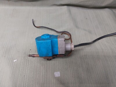 Danfoss solenoid valve with coil 12V  1/4 solder
