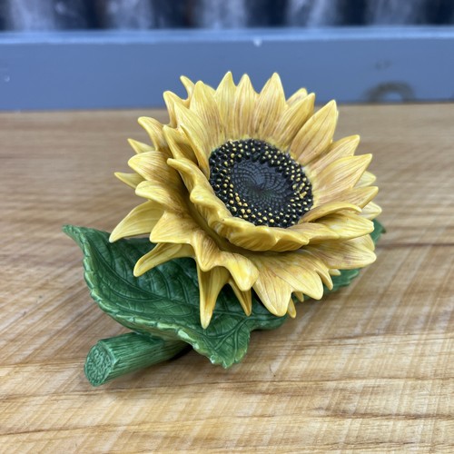 Lenox Yellow Sunflower Porcelain Figurine Home Decor "Blooming in the Sun" - Picture 3 of 17