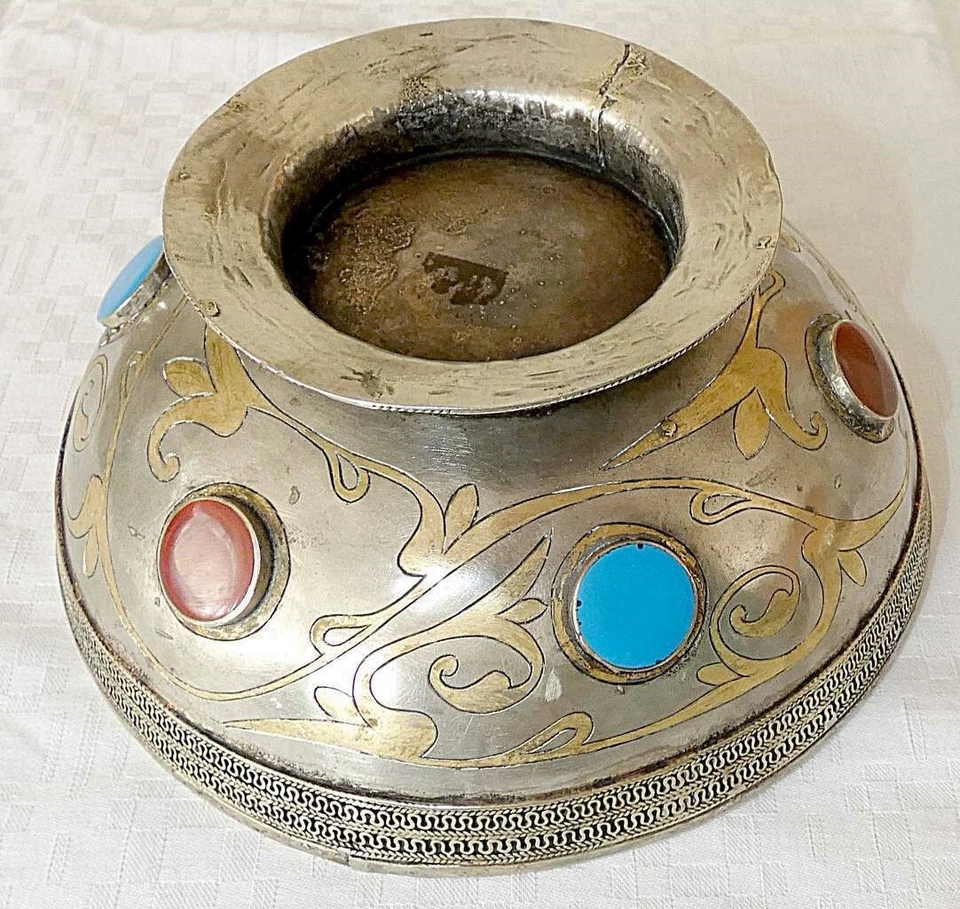 Cuenco Ceremonial Dorado Plata Tibetana Damascena, Cornalina y Turquesa 463 gr Foto 3 de 4