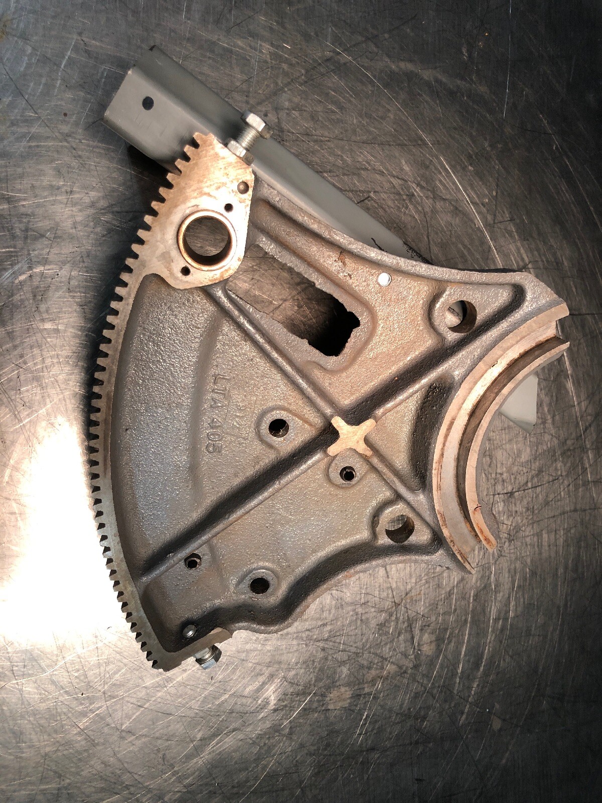 VTG Delta Rockwell Unisaw Front Trunnion LTA 405 & Dust Deflector LTA