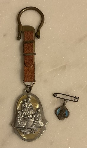 Ricardo Del Santuario Madonna Del Rosario Di Pompei, Lady Of Pompei Keychain