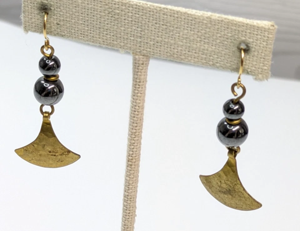 Gold Tone Hammered Brass Fan Drop Hematite Beaded Pierced Earrings 2" Boho - Image 4 of 4