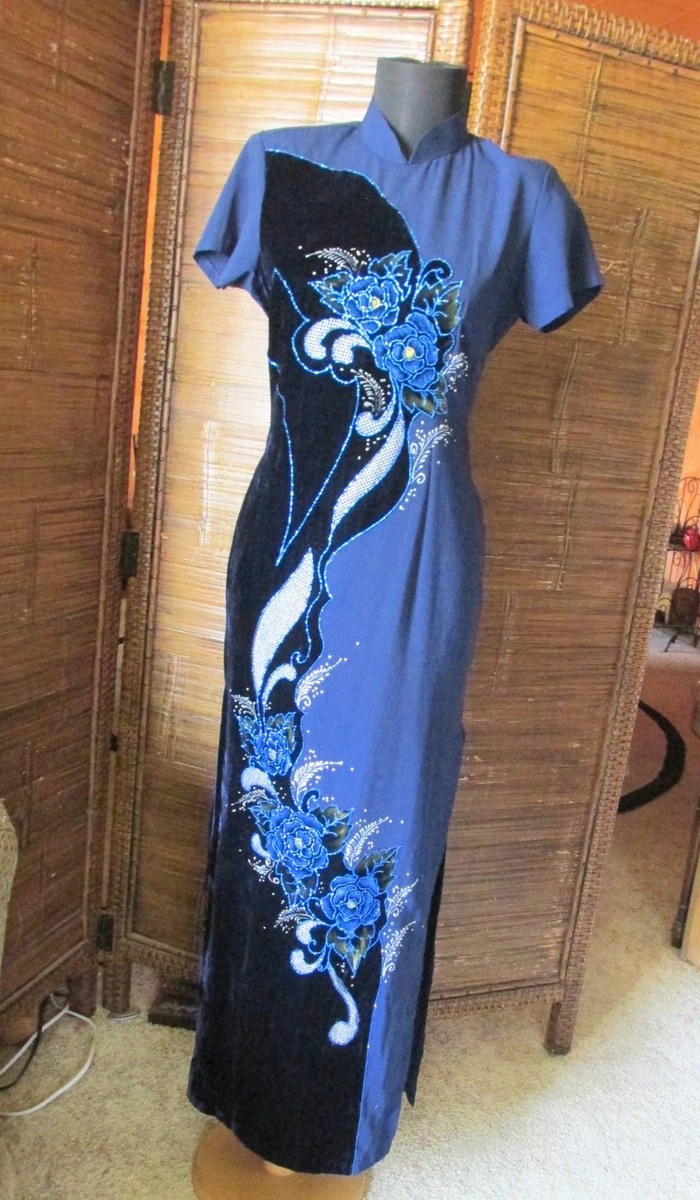 1990s blue velvet evening dress 1990s Blue Velvet Evening Dress