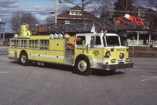 New Freedom PA Truck 58 1981 Seagrave 100' Aerial Fire Apparatus Slide