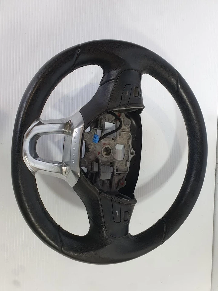 PEUGEOT 208 STEERING WHEEL LEATHER, A9, ALLURE/ACTIVE, 10/12-12/18  - Image 4 of 4