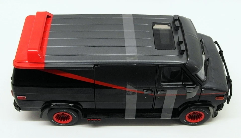 Greenlight 1/18 Scale Diecast 13521 - 1983 GMC Vandura - The A-Team - Image 3 of 4