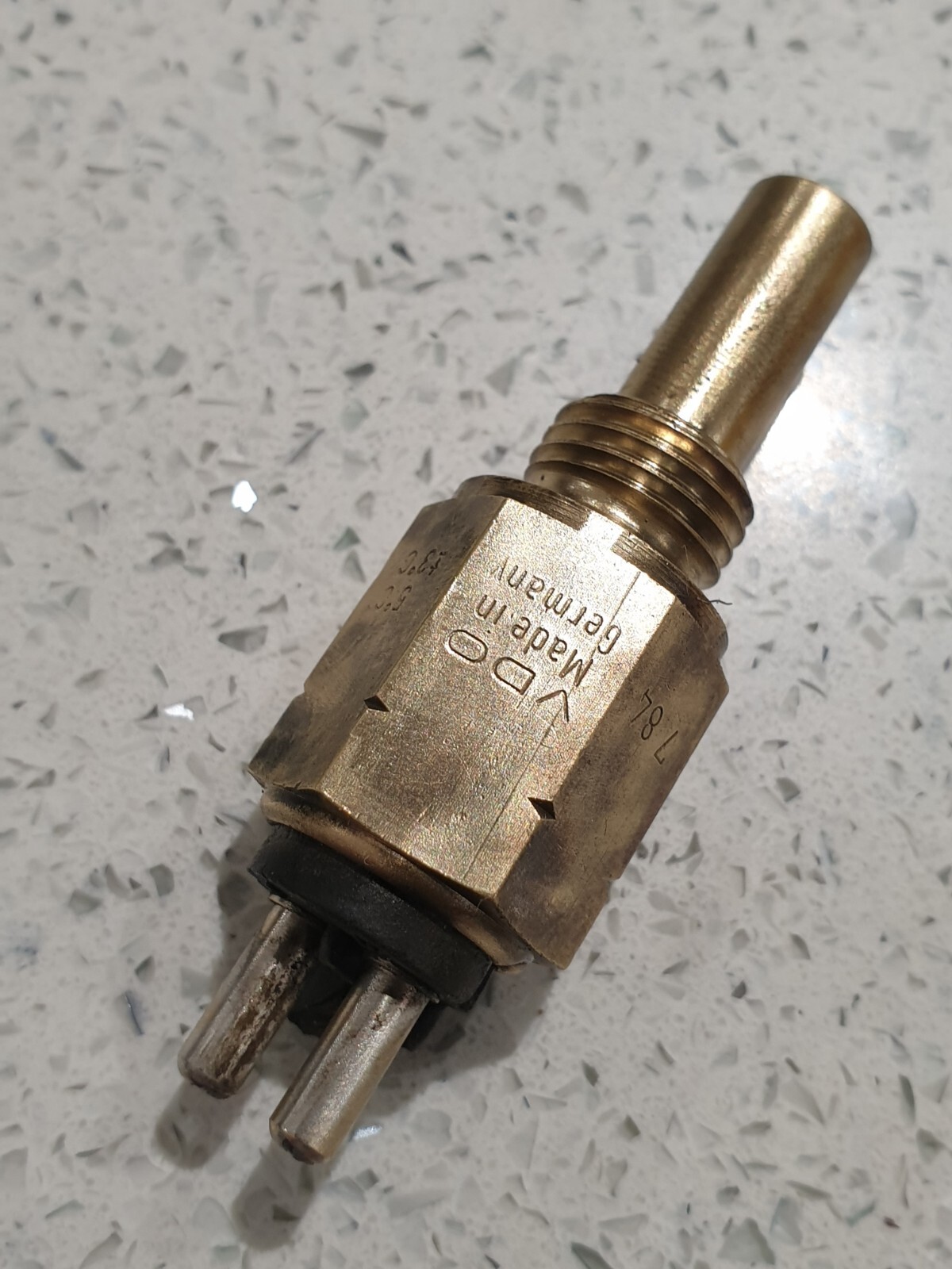 MercedesBenz R107 W116 W123 W126 Temperature Sensor Switch VDO 36/2/21