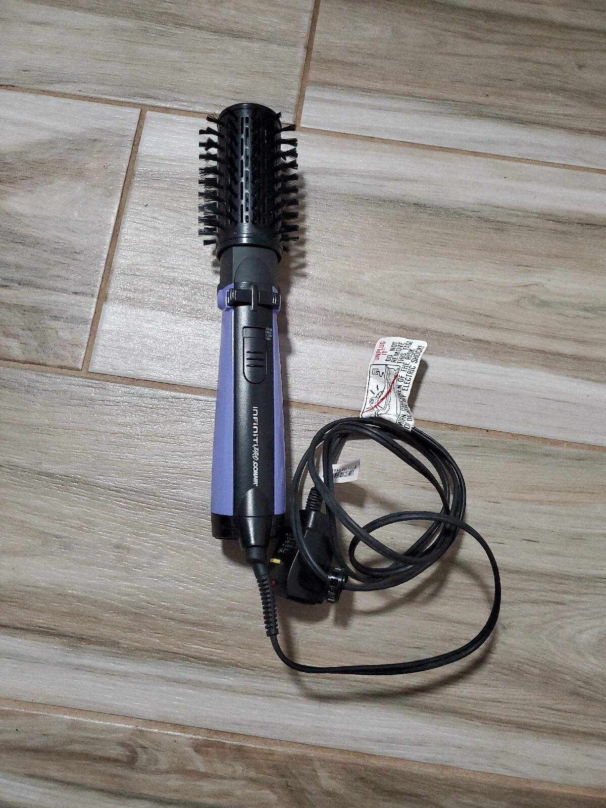 Infiniti Pro By Conair Spin Air Rotating Styler Hot Air Brush 2inch