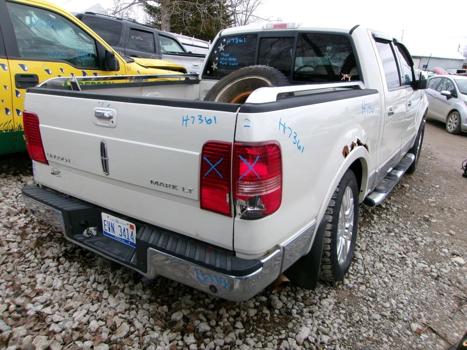 Used Air Cleaner Assembly fits: 2006 Lincoln Lincoln lt 5.4 Grade A - Image 4 of 4