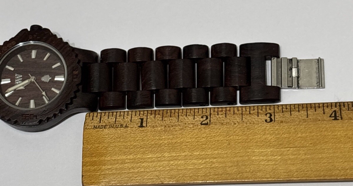 WeWood Natural maple Wood Watch born in Florence Italy will require new battery WeWood A12-68 Watch 100% We Wood Natural Wood Born In  main image 2