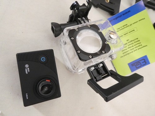 EGL Sports Cam 2.0 Inch Screen 1080p Waterproof 30m Wifi +Mounts +1GB Sandisk - Picture 7 of 13