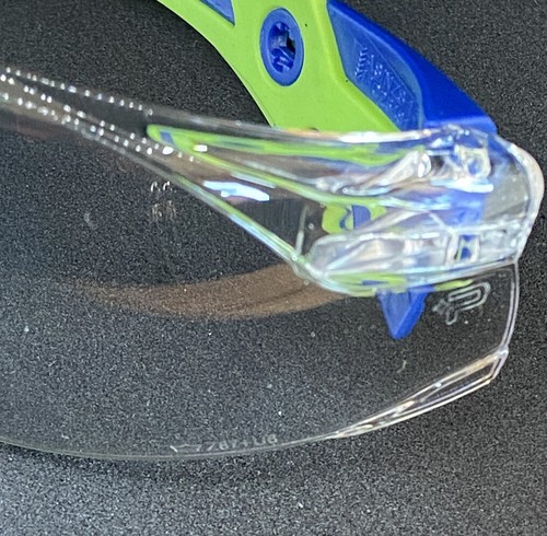 Bolle Rush+ Safety Glasses, Blue/Green Frame Anti-fog Lens Case - 第 3/4 張圖片