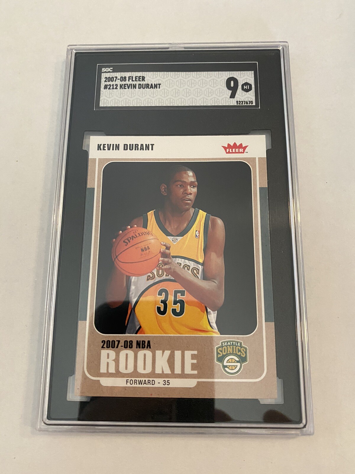 2007 Fleer #212 Kevin Durant RC  🔥SGC 9🔥
