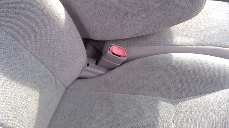 Mercury Sable 1998 pasajero delantero derecho cinturón de seguridad receptor OEM gris N2 Foto 2 de 4