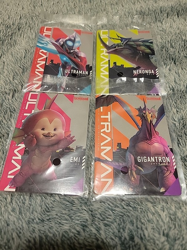 4 Sealed Ultraman  Netflix Promo Cards