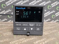USED Honeywell DC230L-E0-00-10-0A00000-00-0 UDC2000 Mini-Pro Temp Controller