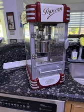 **NOSTALGIA MOVIE POPCORN MACHINE KETTLE POPPER RETRO LOOK MODEL RKP630 CLEAN