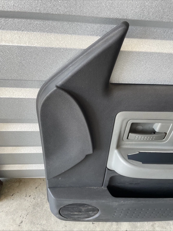 05-11 PANEL PUERTA LATERAL PASAJERO DELANTERO DODGE DAKOTA Pizarra Oscura Foto 2 de 4