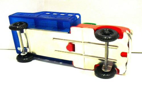 Vintage tinplate and plastic Bedford Tow truck made in Portugal in the 1970's 94 - Picture 8 of 8