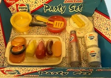 Vintage PEPSI " Little Cooks" PARTY SET Chilton-Globe NIB