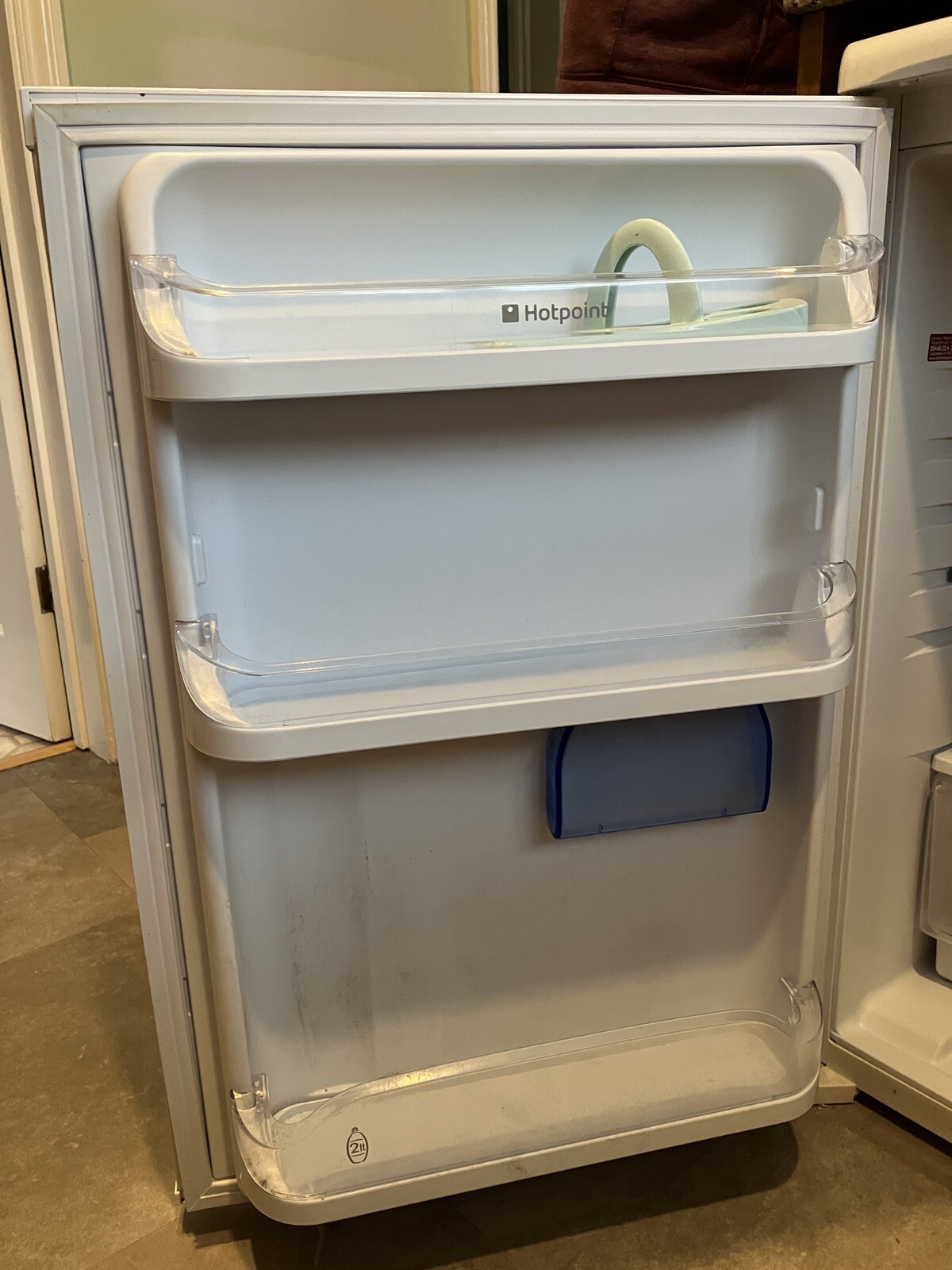 Hotpoint Under Counter Free Standing Fridge eBay