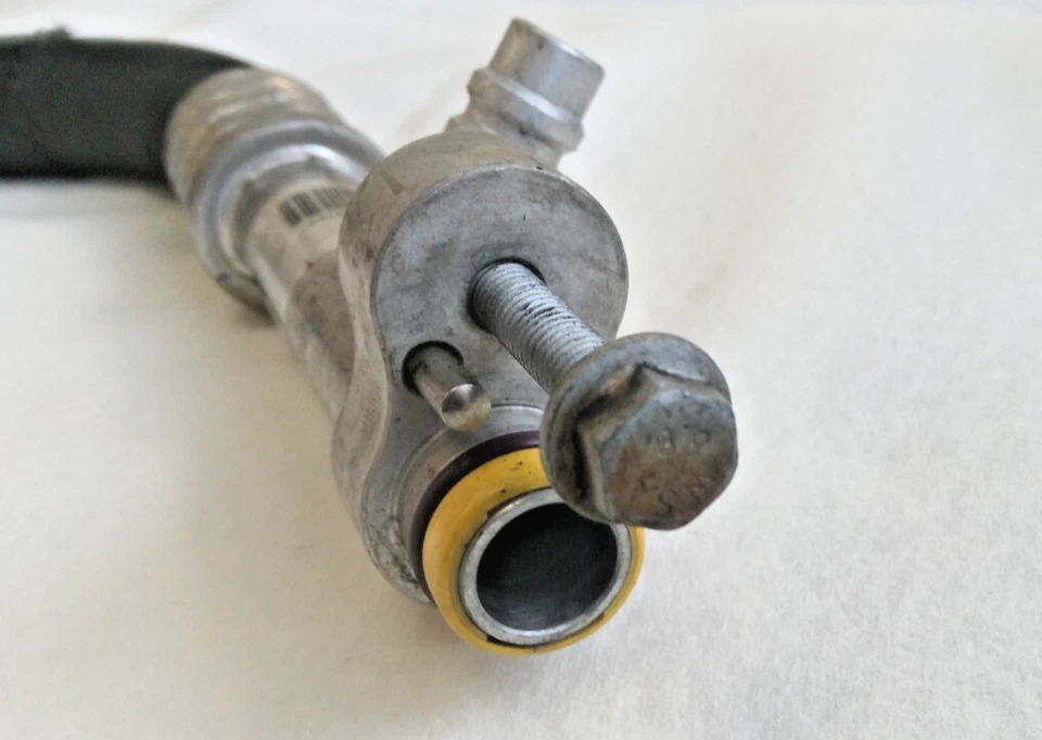 OEM MERCEDES BENZ S550 SL550 W221 07-09 AC AIR COMPRESSOR SUCTION HOSE LINE PIPE - Image 3 of 4