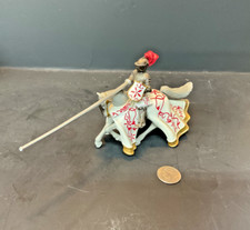 Britains Metal Mounted Medieval Knight Jousting Red White 3-3/4 x 3-1/4