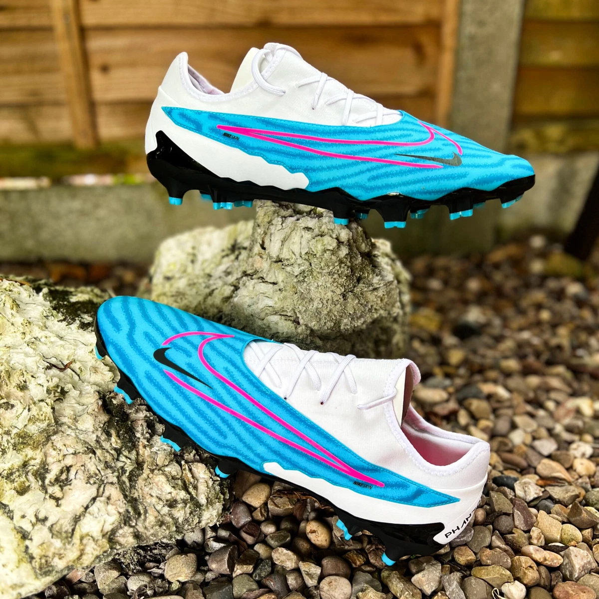 Nike phantom hotsell pro fg