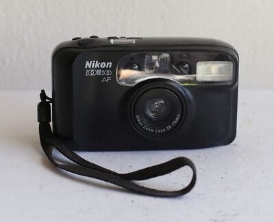 Nikon Zoom 200 AF Kleinbildkamera Kamera