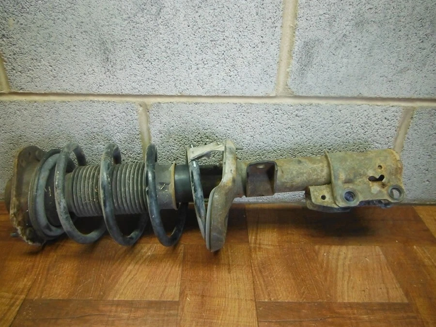 05-10 CHEVROLET COBALT CUPÉ GM OEM PASAJERO DERECHO PUNTAL AMORTIGUADOR DELANTERO Foto 3 de 4
