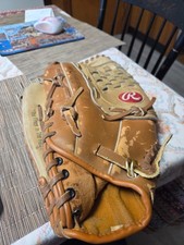 Rawlings RPT1 13.5" Glove Left Hand Throw