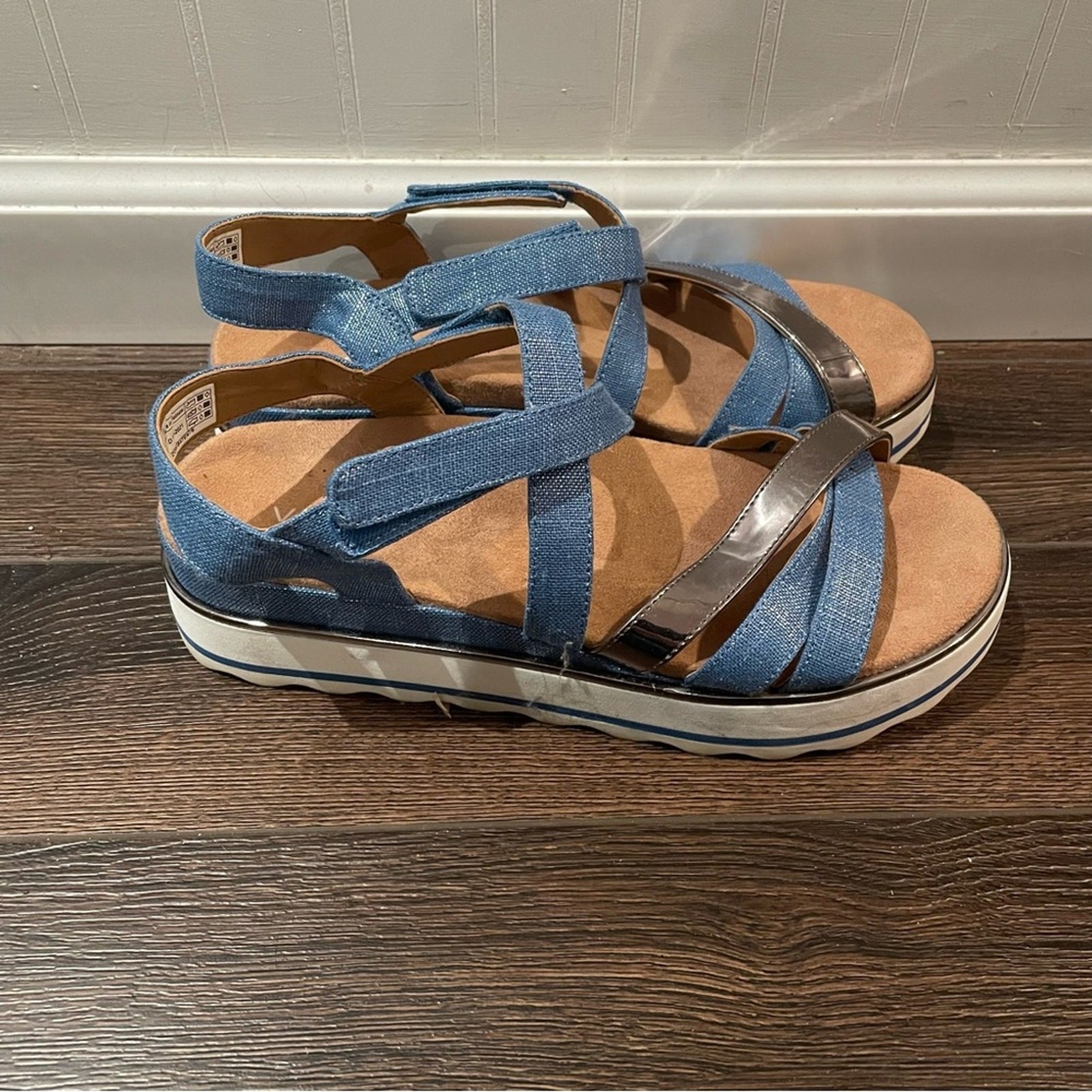 Vionic Kellyn Metallic Slingback Platform Wedge S… - image 4