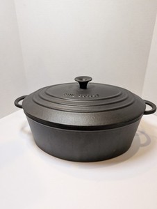 Cocotte Paul Bocuse Nomar Staub - Fonte émaillée Violette 24cm - Fabriquée En France