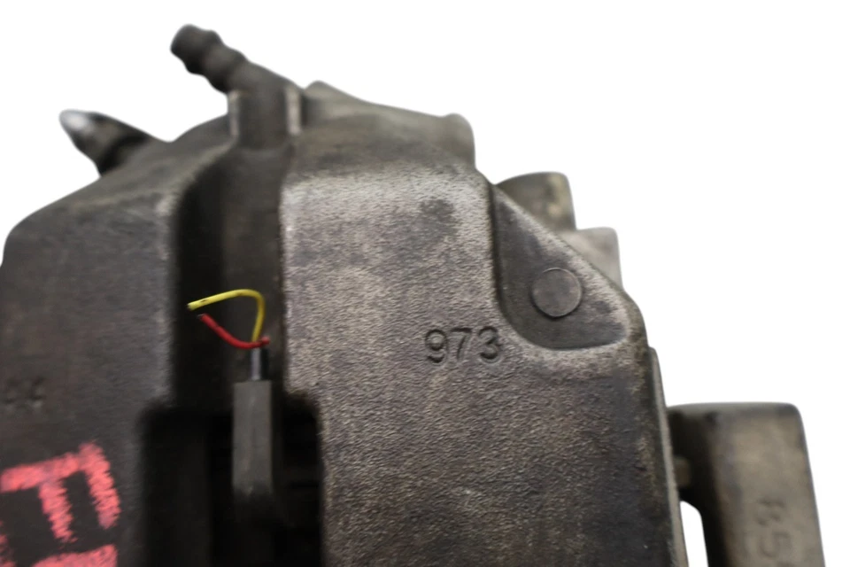 Juego de 2 pinzas de freno delanteras izquierda y derecha BMW Z4 09-16 6769093 OEM Foto 4 de 4