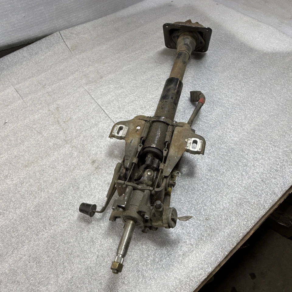 1981-1990 Toyota Land Cruiser FJ60 BJ60 BJ62 HJ60 Steering Column & (Key) Pickup - Image 2 of 4