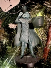 2025 Hatbox Ghost Haunted Mansion Nightmare Before Christmas Ornament, New w Tag