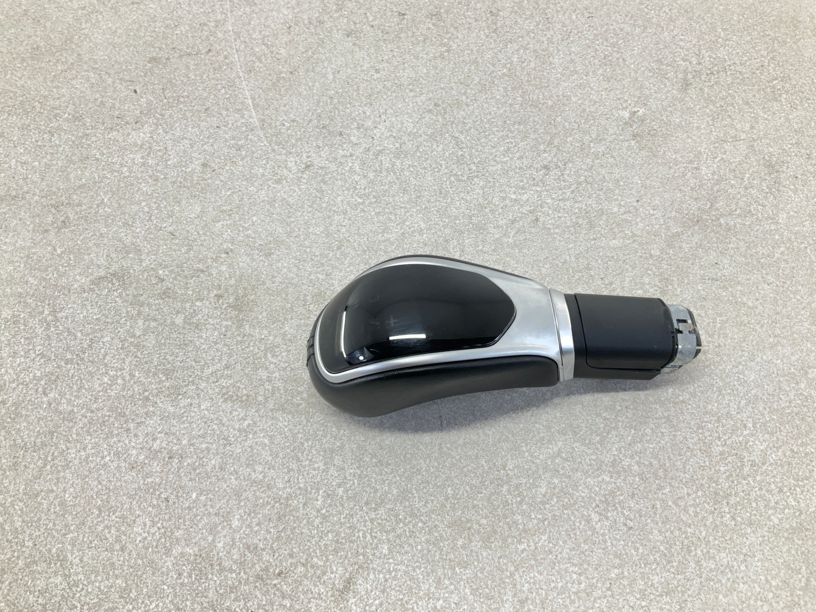 17-20 MASERATI Levante Console AT Floor Gear Shifter Knob CM