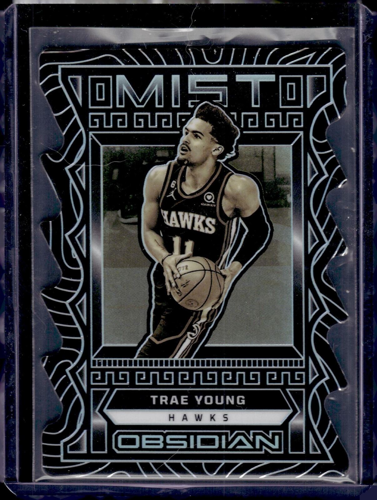2022-23 Panini Obsidian #1 Trae Young Mist