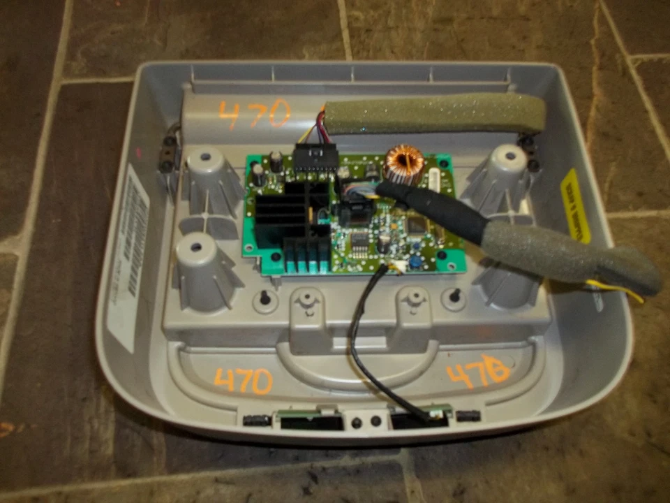 Chrysler Pacifica 2005 2006 trasero superior pantalla de DVD pantalla de TV Foto 4 de 4