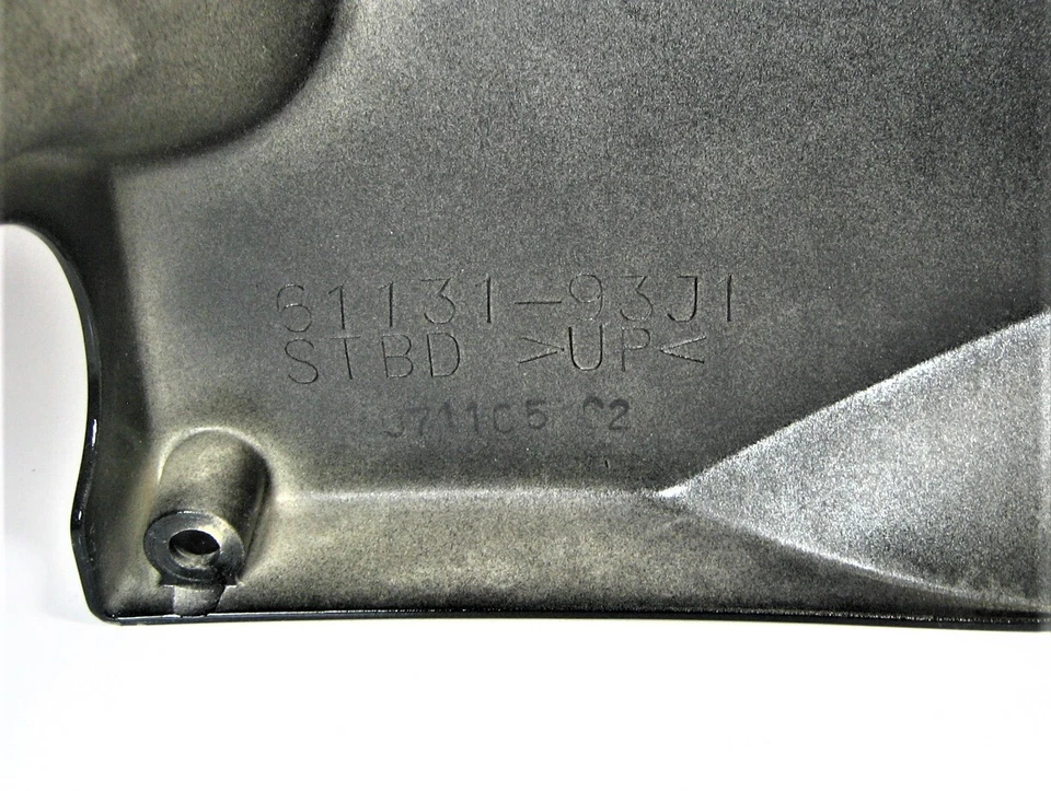 Cubierta de cárter de aceite de sección media STBD negra para Suzuki 61131-93J11-0EP ~NUEVO~ Foto 3 de 4